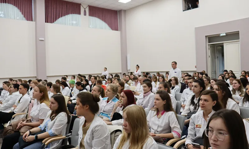 Около четырех миллионов рублей направили на целевое обучение фельдшеров в Алтайском крае
