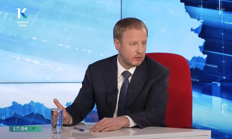 «Сколько можно прожить в режиме подвига?»: Виктор Томенко о ситуации с коронавирусом и QR-кодами в Алтайском крае
