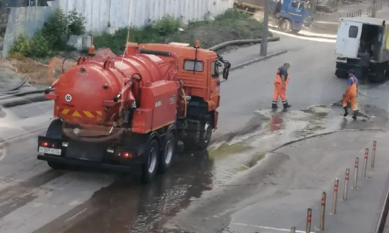 Авария на новой трассе водоснабжения произошла в Барнауле