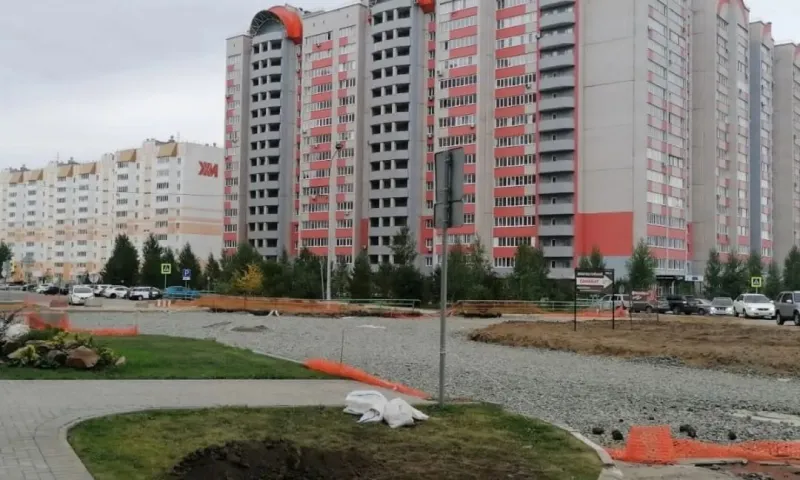 Барнаульцы жалуются на заброшенные ремонтные работы