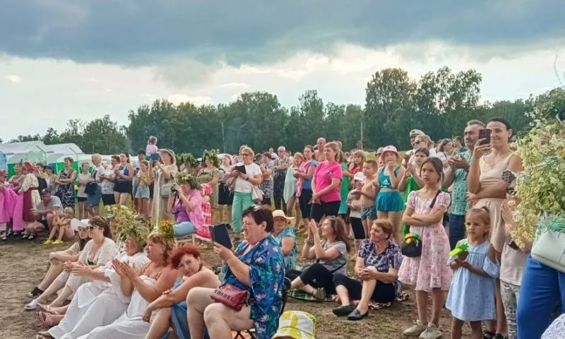 20 палаток снесло во время празднования дня Ивана Купалы в Залесовском округе