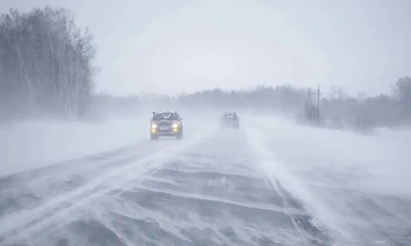 Движение транспорта ограничили на пяти участках Алтайского края