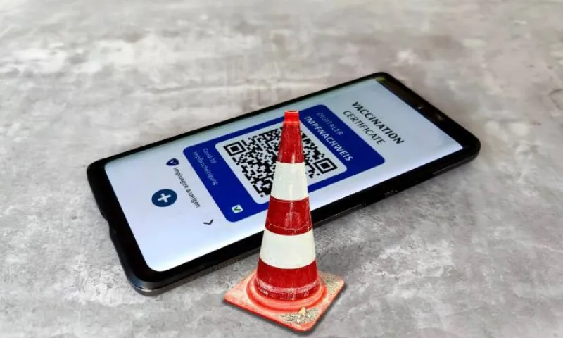 Роспотребнадзор объяснил, как получить QR-код тем, кто переболел COVID-19