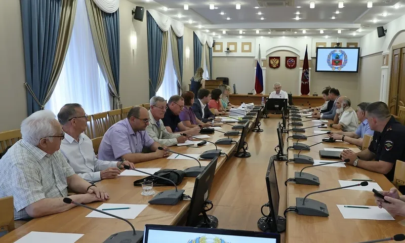 В правительстве Алтайского края состоялось заседание комиссии по наградам 