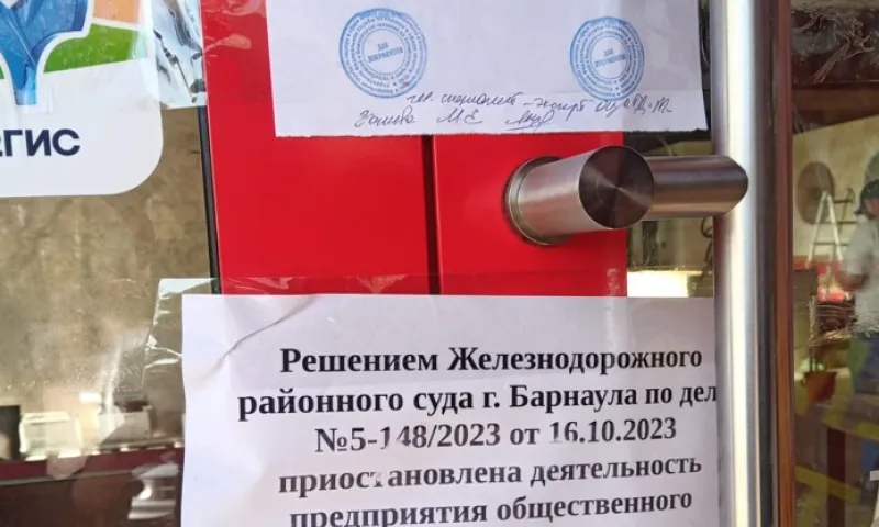 Барнаульскую шаурмичную закрыли из-за антисанитарии 