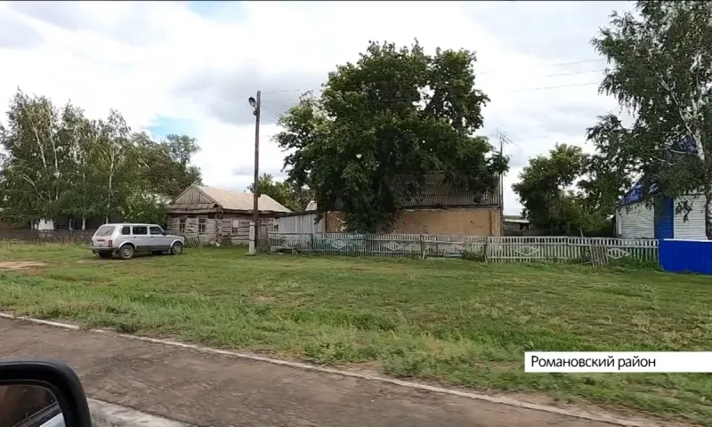 «Все в город уезжают, а мне по душе село»: молодая семья педагогов переехала в Романово