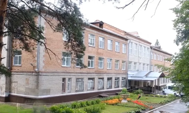 В городах и селах Алтайского края отремонтируют 43 школы в рамках федеральной программы