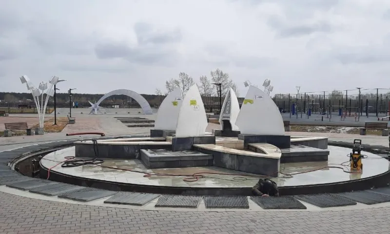 В Бийске начали готовить фонтаны к открытию 