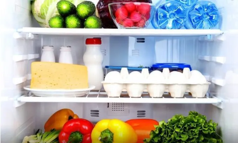 Продукты с истекающим сроком годности будут передавать на благотворительность