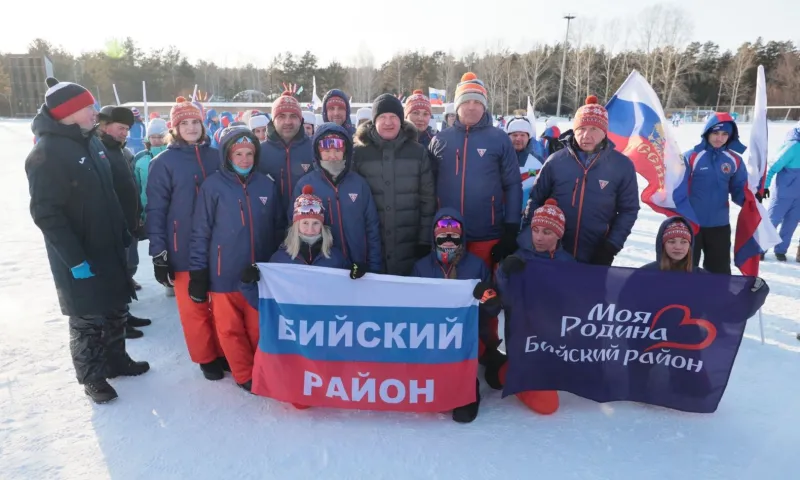 Виктор Томенко открыл 37-ю зимнюю олимпиаду сельских спортсменов Алтайского края