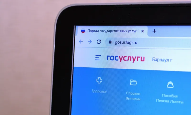 Барнаулец повелся на уловки мошенников, но деньги переводить не стал