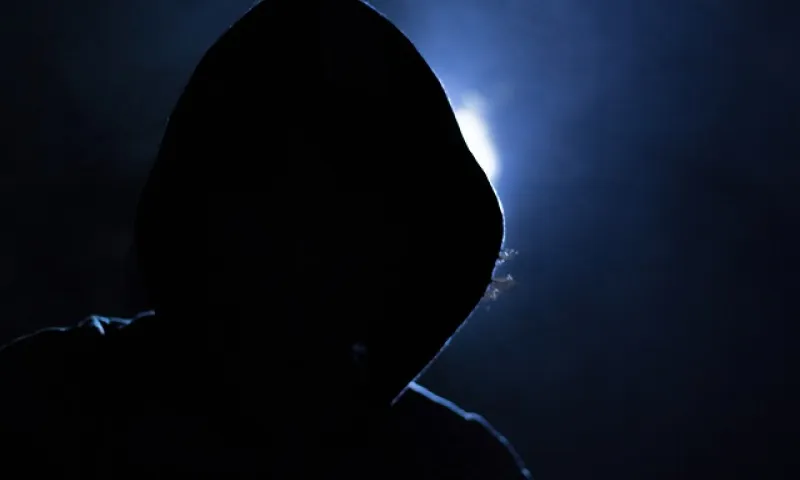 В соцсетях рассказали странную историю похищения человека возле барнаульского ТЦ