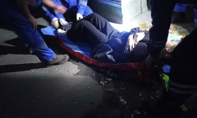 19-летняя девушка, пытаясь спасти котёнка, сорвалась с крыши 13-этажного дома в Барнауле