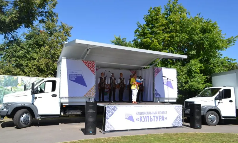 В Алтайском крае появятся автомобили, позволяющие проводить культурные мероприятия в отдалённых местностях