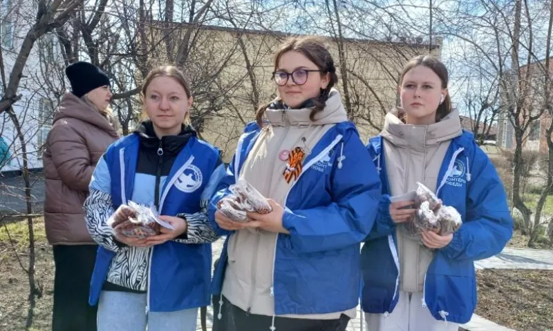 Акция «Георгиевская ленточка» началась в Алтайском крае 