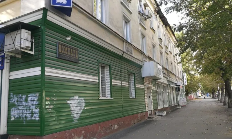 Старый аварийный дом снесли на проспекте Ленина в Барнауле