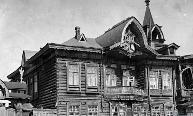 Ресторану «Русский чай», расположенному в одном из старейших зданий Барнаула, исполняется 45 лет