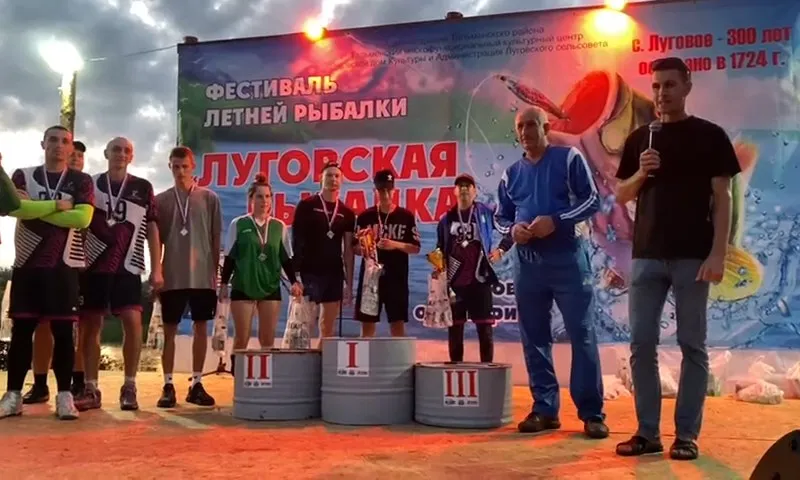 Массовой рыбалкой отметило своё 300-летие село Луговое Тальменского района