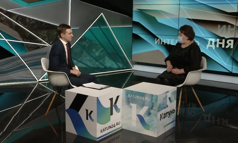 Какой вакциной от коронавируса лучше прививаться повторно, рассказала алтайский эпидемиолог