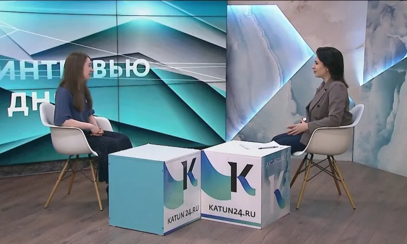 Об алтайском проекте «Культурный кот», посвящённом русскому искусству, рассказала культуролог Лидия Рыжова