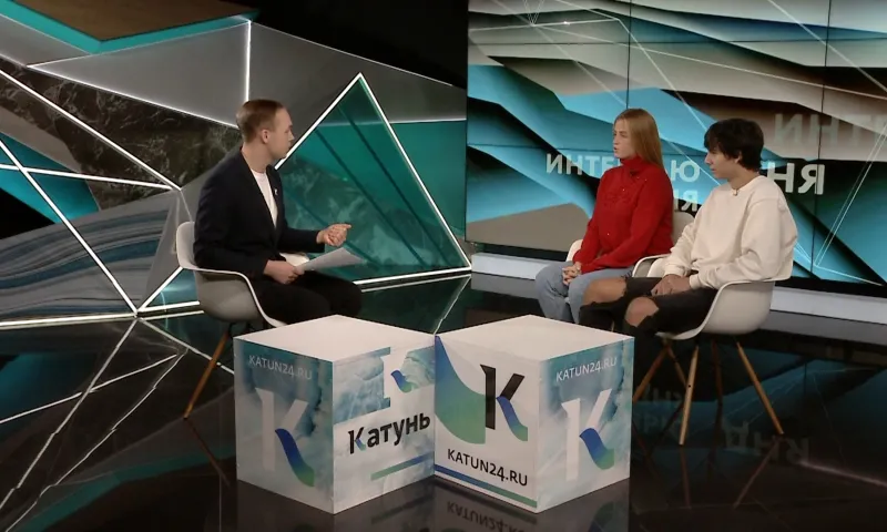 В Барнаул с мастер-классом приехал колумбийский теннисист Даниел Салазар Мартинес