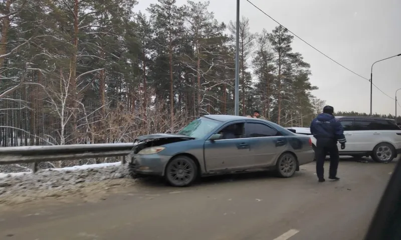 39-летний мужчина погиб в ДТП на шоссе Ленточный Бор в Барнауле