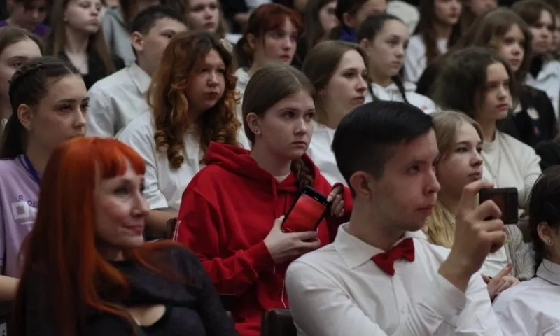 Более 250 школьников собрались на медиафоруме «В ритме жизни» в Алтайском госуниверситете