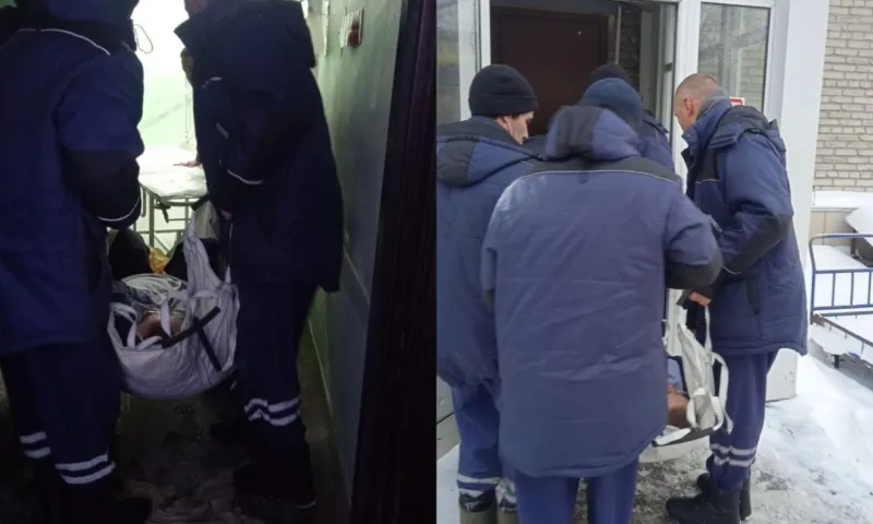 Спасатели помогли врачам в Барнауле доставить в больницу тяжелого пациента