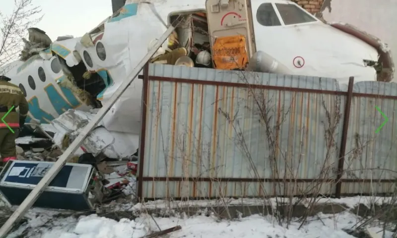 Появилось видео с места авиакатастрофы в Казахстане