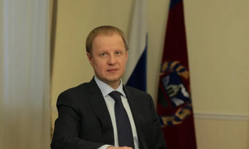 Виктор Томенко поздравил жителей Алтайского края с Новым годом и Рождеством
