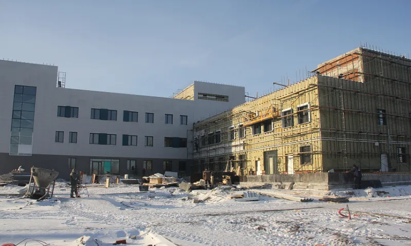 Строительство поликлиники в Алейске планируют завершить раньше срока 