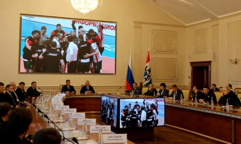 Анатолий Серышев поздравил волейбольный клуб «Локомотив» с победой в Кубке России
