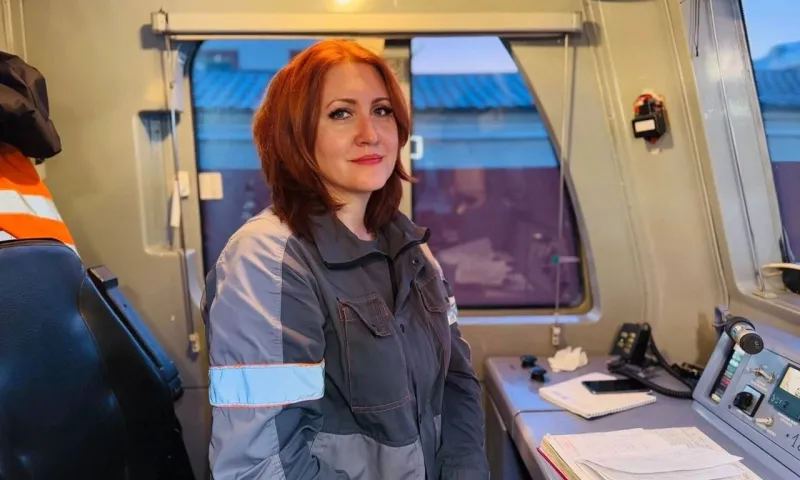 Первый рейс совершила в Алтайском крае единственная в регионе женщина – помощник машиниста