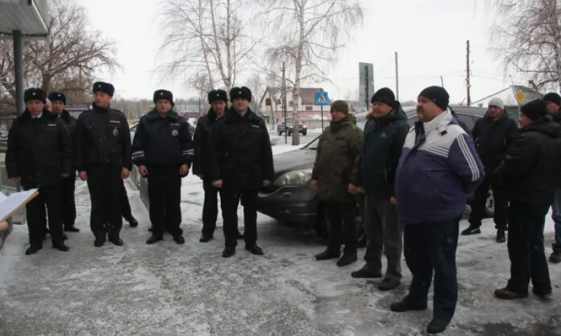 Память полицейского, героически погибшего на службе, почтили в Смоленском районе