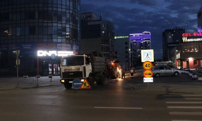 Дорожники приступили к капремонту участка дороги по улице Пролетарской в Барнауле
