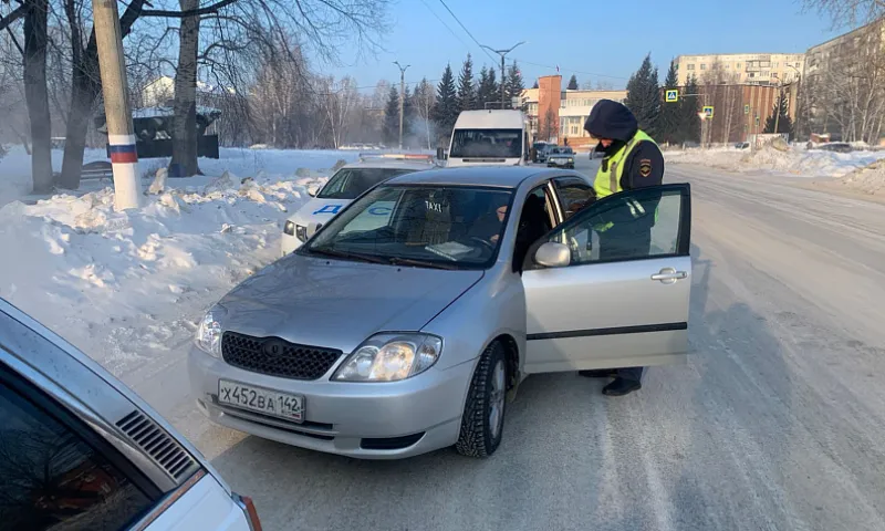 Рейды по выявлению нелегальных таксистов проходят в Алтайском крае