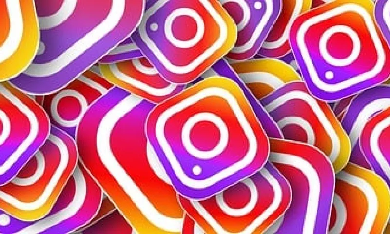Как сохранить все свои фото и переписки из Instagram? Инструкция