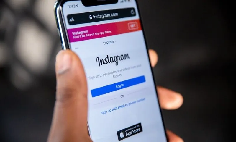 Роскомнадзор ограничит работу Instagram в России