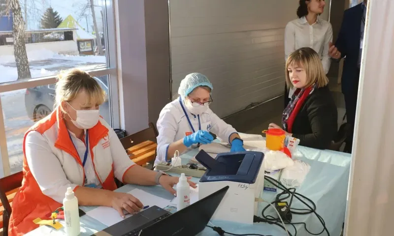 Более 100 жителей Барнаула проверили своё здоровье на VIII краевом фестивале-ярмарке инновационных социальных практик «В фокусе – семья»