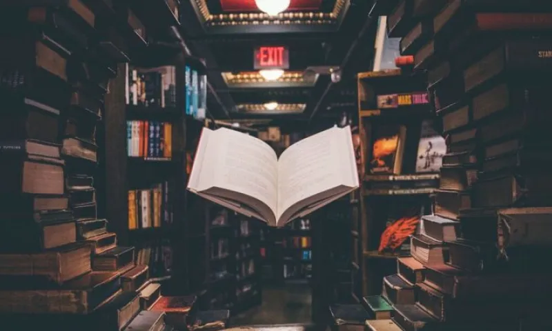 Стало известно, когда выйдет новая книга Виктора Пелевина