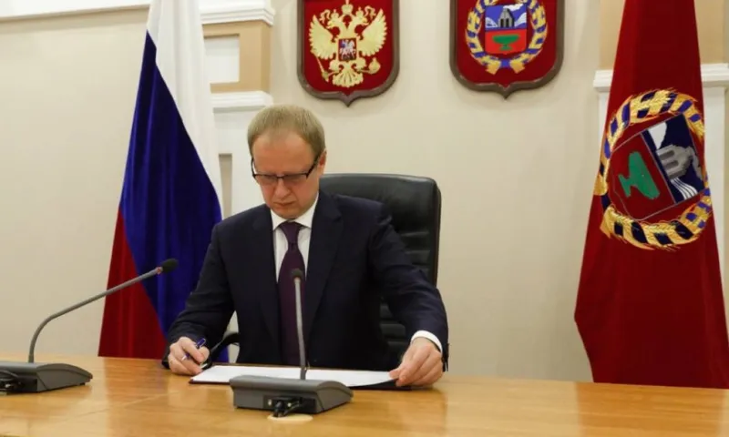 Виктор Томенко отправил в отставку правительство Алтайского края