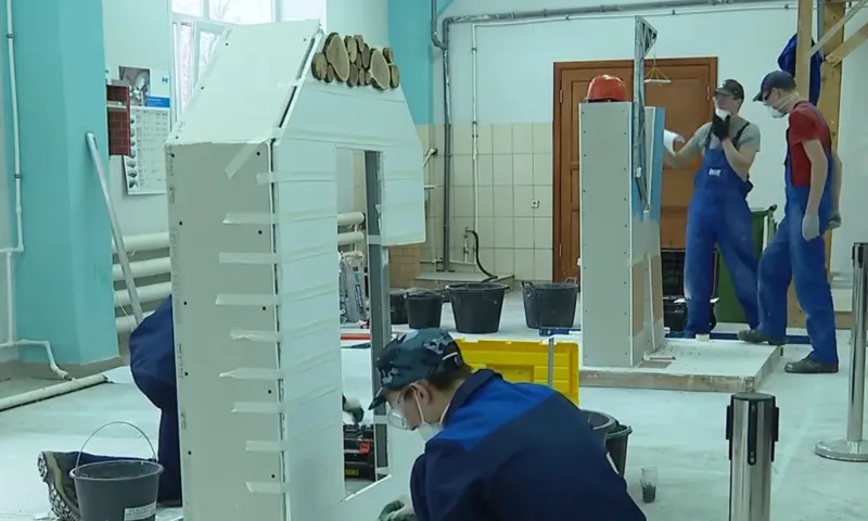 В Барнауле ко Дню энергетика провели конкурс среди лучших студентов-монтажников
