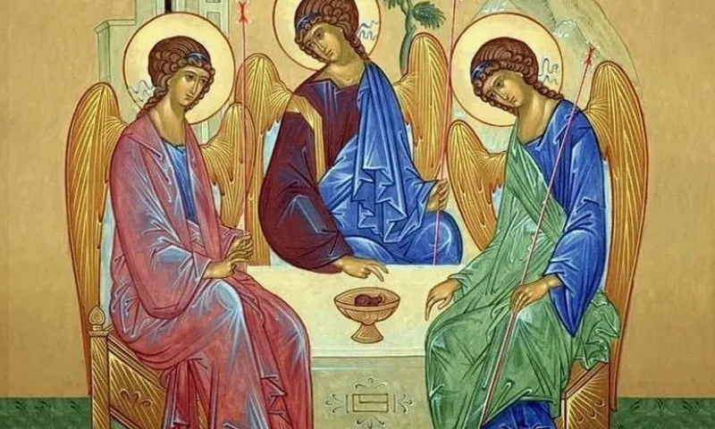 8 июня православные христиане встречают День Святой Троицы