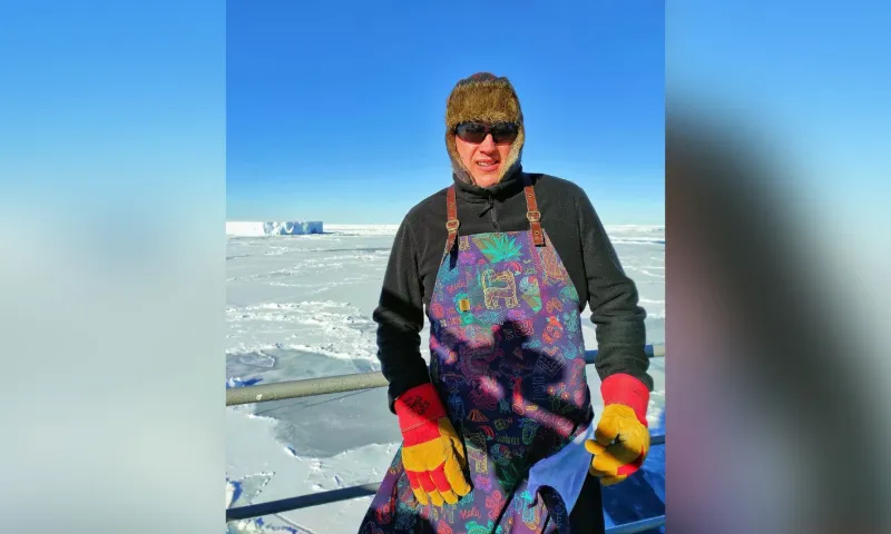 «Главное — путешествовать»: барнаулец, проживший два года в Антарктиде, о работе на полярной станции и планах на будущее