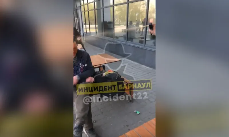 12-летняя девочка распылила перцовый баллончик в лицо мужчине в Барнауле