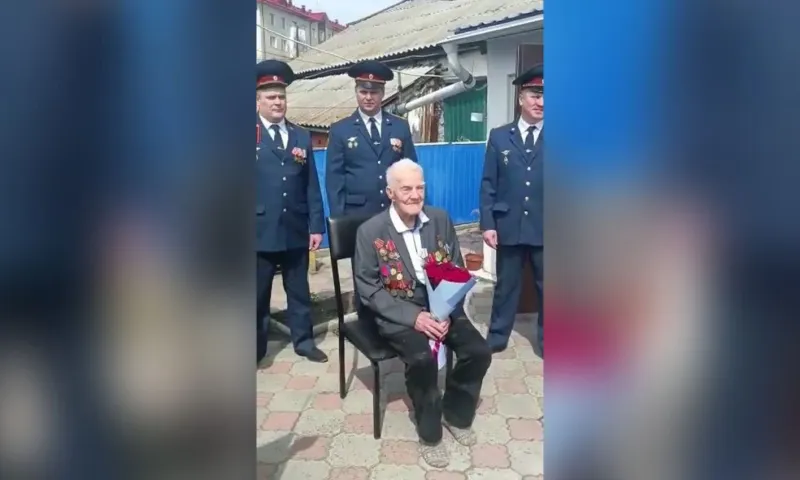 Сотрудники УФСИН организовали выездные концерты для ветеранов Великой Отечественной войны в Алтайском крае