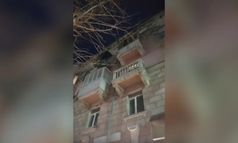 Барнаульцев возмутил разваливающийся дом в центре краевой столицы