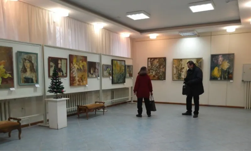 Выставка работ местных художников открылась в Рубцовске
