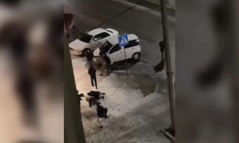Бийчане устроили массовую драку