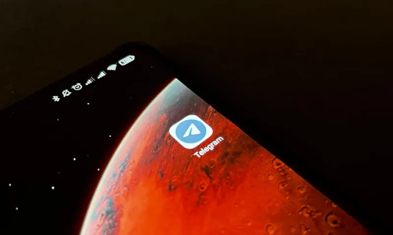 Приставы приступили к взысканию 5 млн рублей штрафов с Telegram